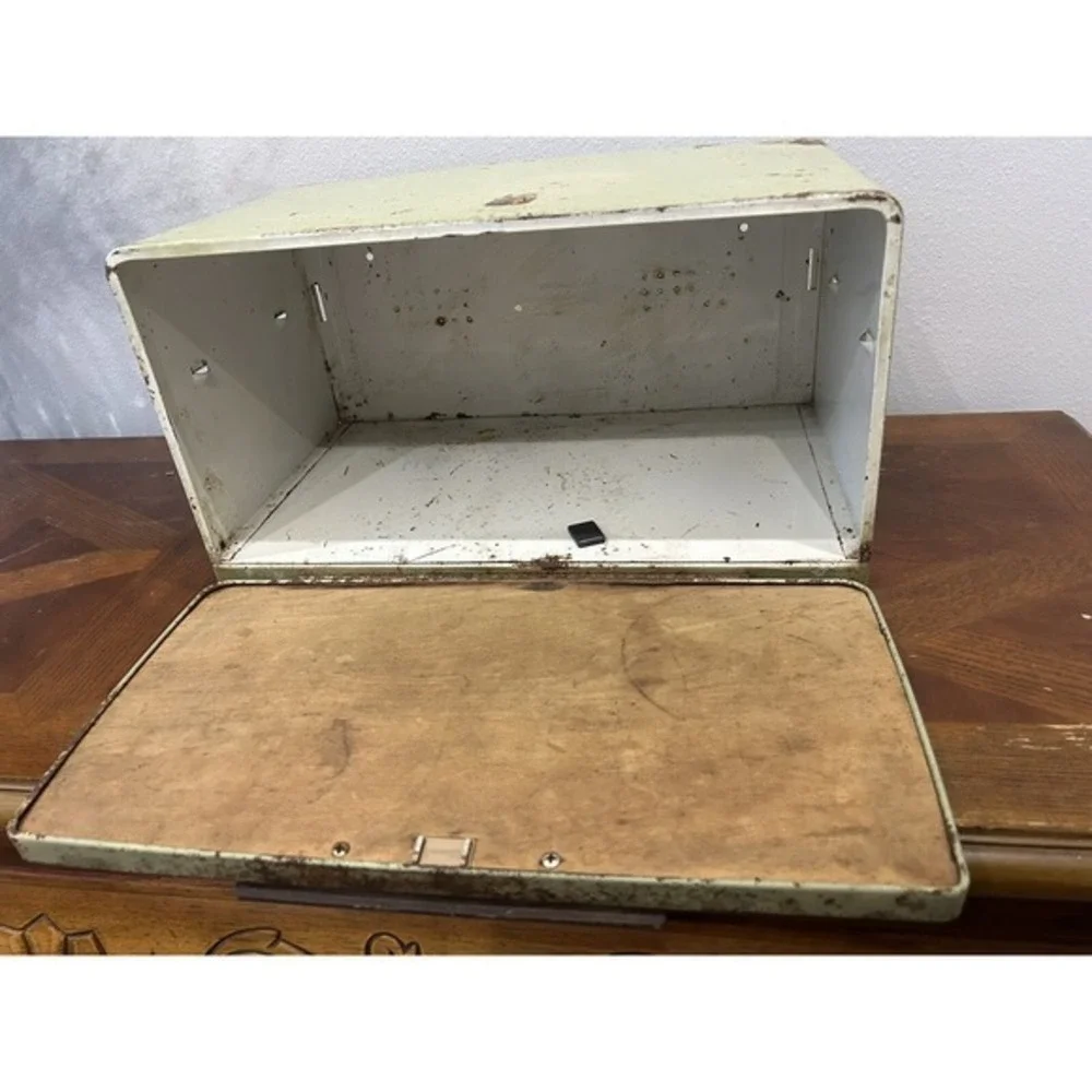 Vintage Green Large Bread box Pie Safe Metal Tin Retro Farmhouse Country Cottage